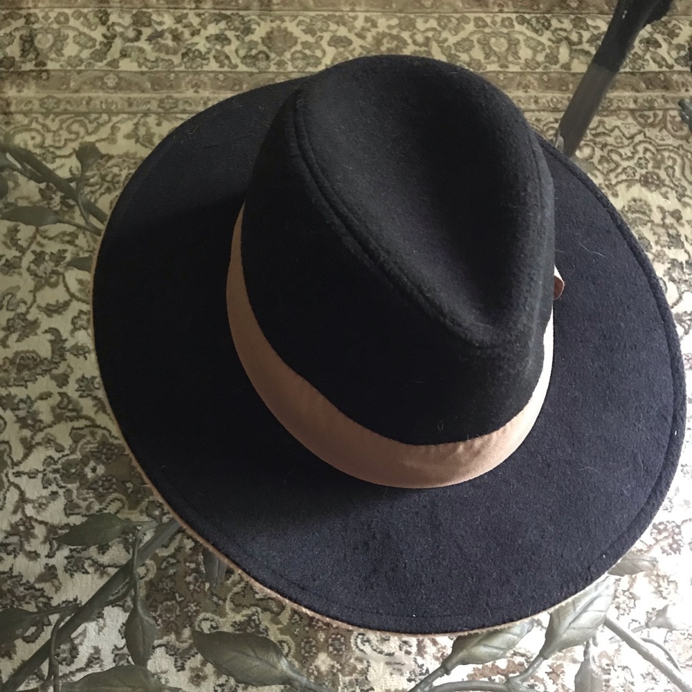 Hat - Picture 2 of 3